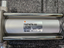 Load image into Gallery viewer, SMC CA2T40TN-100Z-XC14A Rod Cylinder
