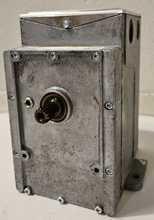 Load image into Gallery viewer, YORK / JOHNSON CONTROLS 025-17175-002 MOD MOTOR ACTUATOR 120 VAC 50 WATTS .95 A
