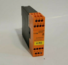 Load image into Gallery viewer, E. Dold &amp; Sohne Safemaster BG5929.60 Safety Relay
