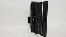 Load image into Gallery viewer, Siemens 6ES7322-1FH00-0AA0 OUTPUT MODULE
