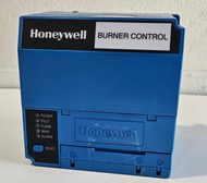 Honeywell RM7840L1075 Burner Control with R7849A1023 Amplifier