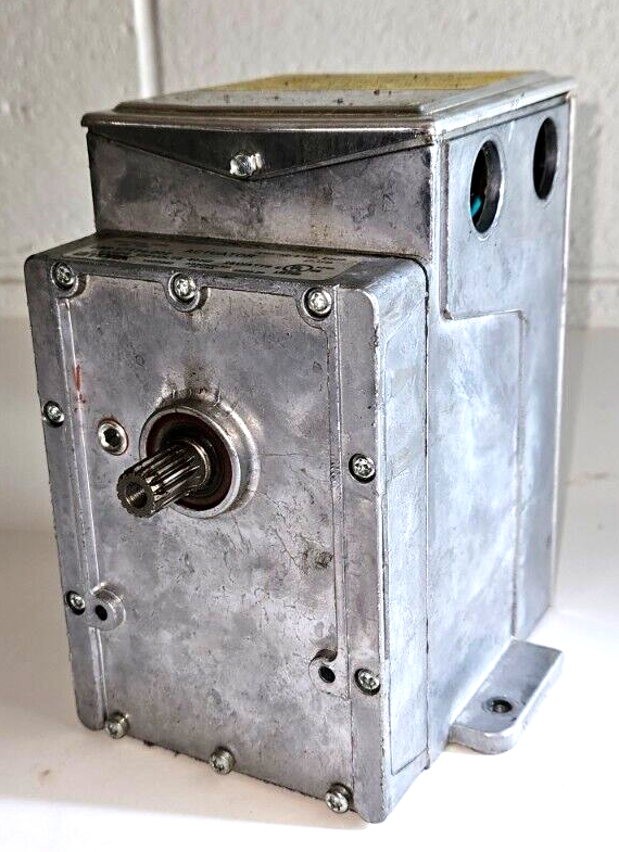 YORK / JOHNSON CONTROLS 025-17174-002 MOD MOTOR ACTUATOR 120 VAC 28 WATTS 0.5 A