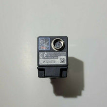 Load image into Gallery viewer, KEYENCE CV-035M CCD HI-SPEED DIGITAL CAMERA W/LENS F1.4/8mm
